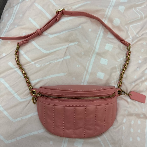 Coach blush pink crossbody Bag or belt bag with Gold Chain - Picture 1 of 10